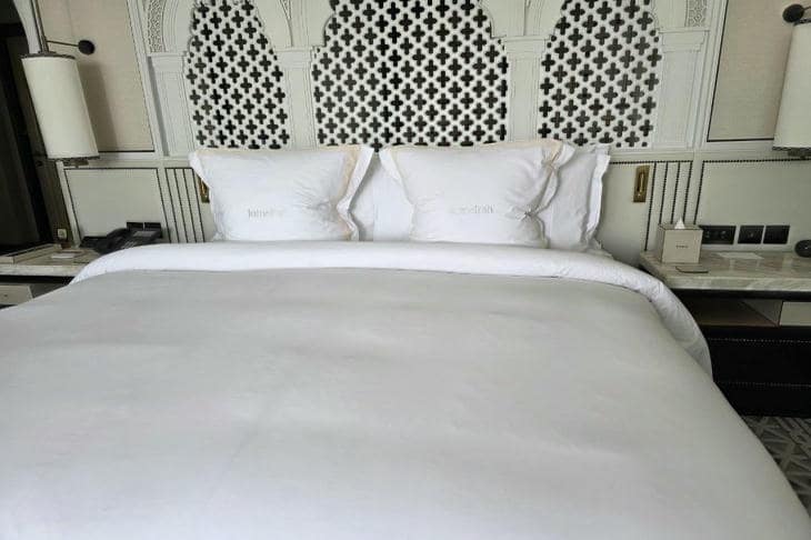 Hidrojen peroksit mükemmel beyaz iç çamaşırının sırrını nasıl gizler: ev hanımları için ipuçları