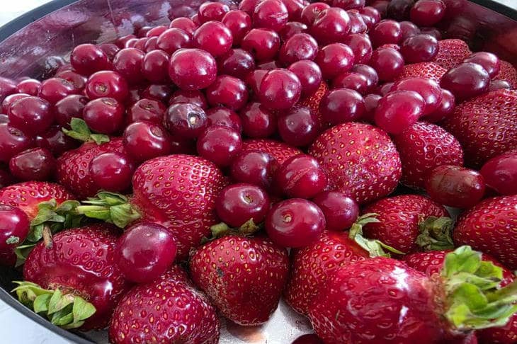 Kompostoyu şekersiz pişirirseniz ne olur: unuttuğumuz meyve gerçeği